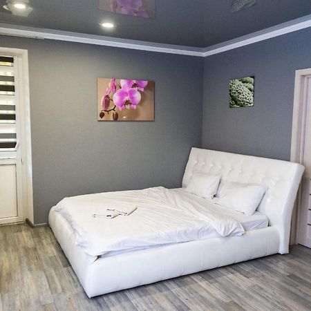 Cozy Apartment In A New Building Close To The Downtown Kiev Exteriör bild